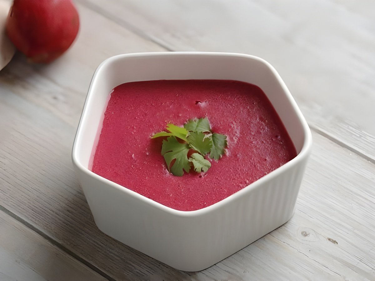 Nấu bột ăn dặm với củ dền